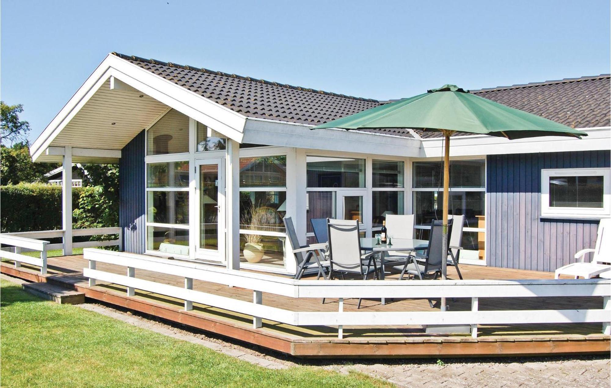 Awesome Home In Stroby With Wifi 외부 사진
