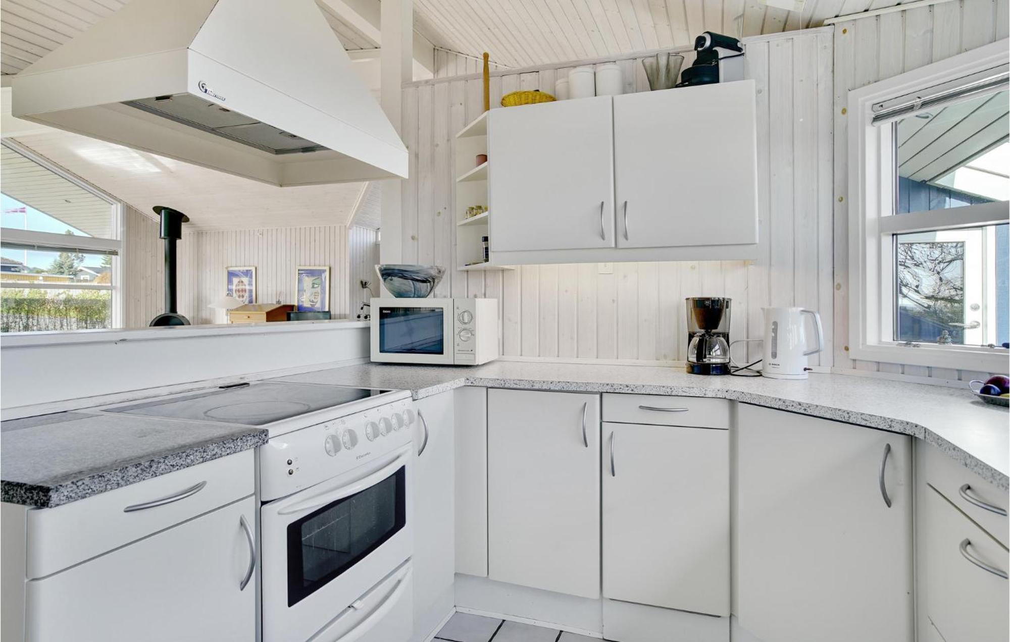 Awesome Home In Stroby With Wifi 외부 사진